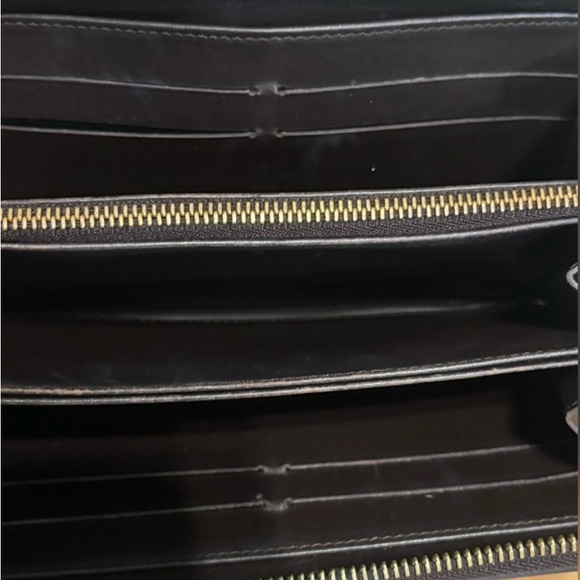 Louis Vuitton vernis Zippy Wallet- Great Used Condition & Cert of authen inclu - Picture 3 of 3